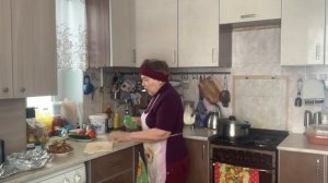 Накрыла праздничный стол, для моих любимых мужчин.