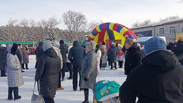 ИДЁМ НА ПРАЗДНИК.. смотреть онлайн