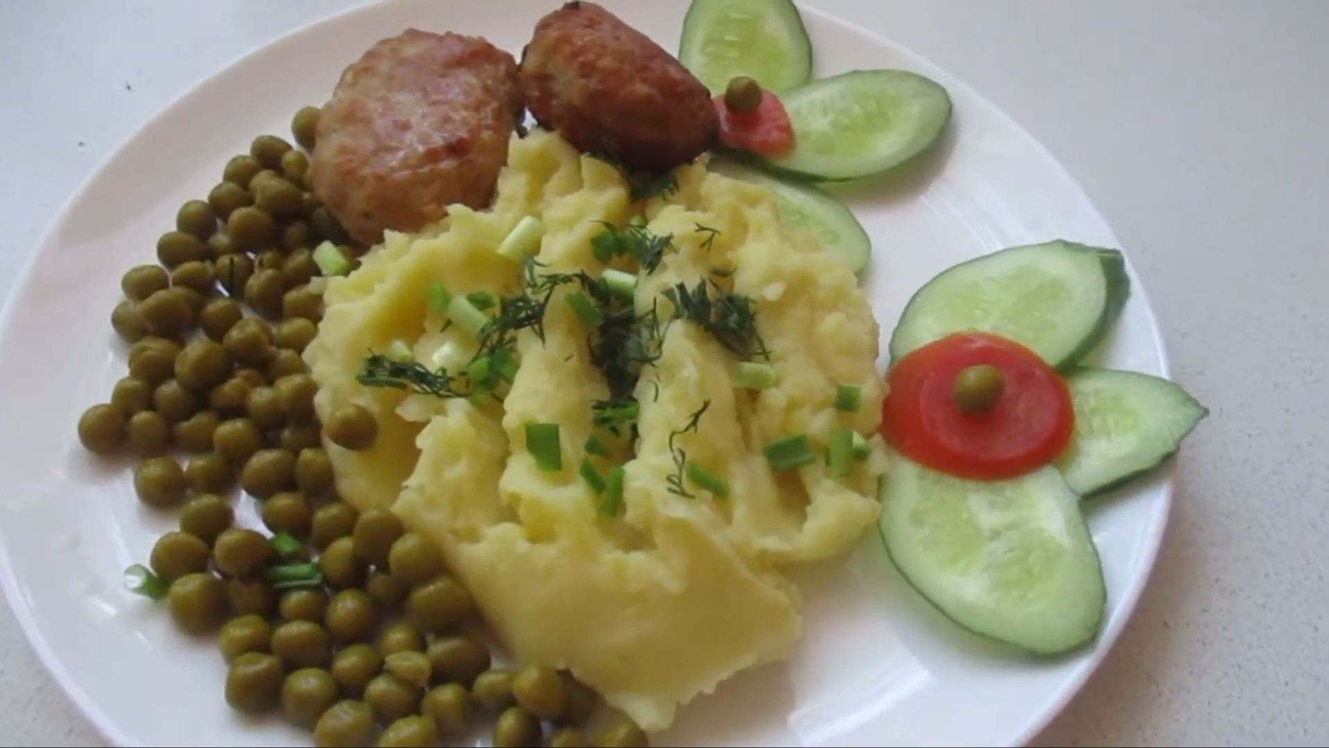 Свинные котлетки по-домашнему