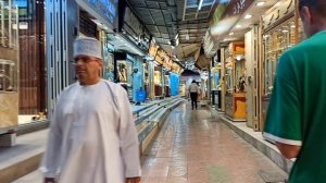 Отделы с золотом на арабском рынке!