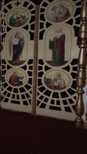 Божественная служба в храме Святой Троицы