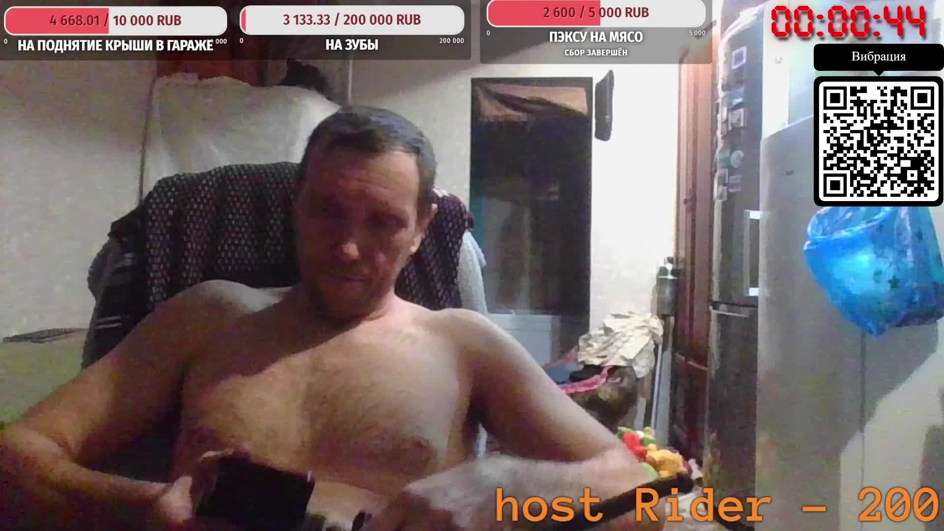 LIVE: Гаражная жизнь Алексея