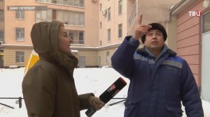 В Петербурге дворник поймал выпавшего из окна ребёнка