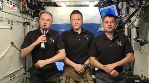 Космонавты Сергей Микаев, Сергей Кудь-Сверчков и Андрей Федяев поздравили всех, кто защищает Родину.