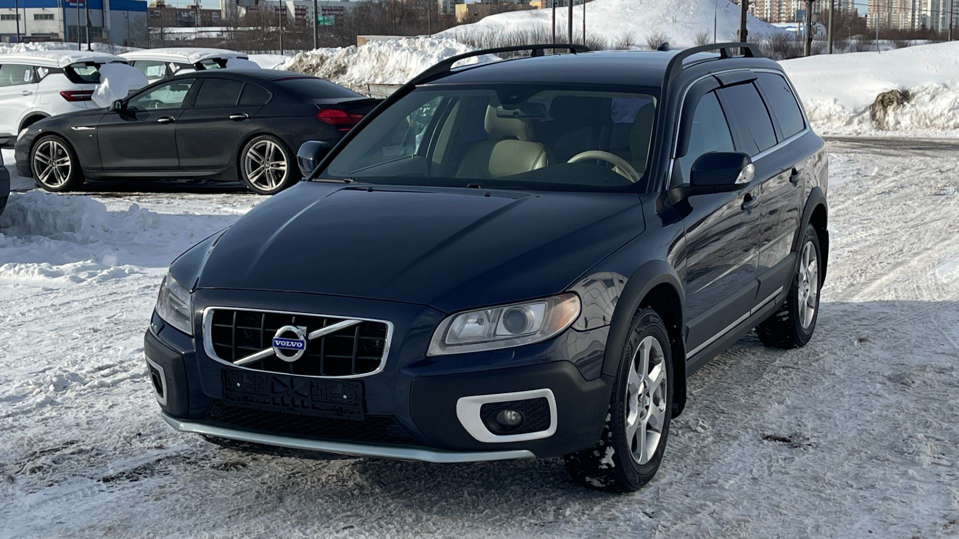 VOLVO XC70 (2011)