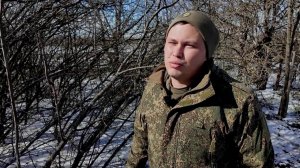 Репортаж с историями бойцов, которые на фронте стали одной большой военной семьей.