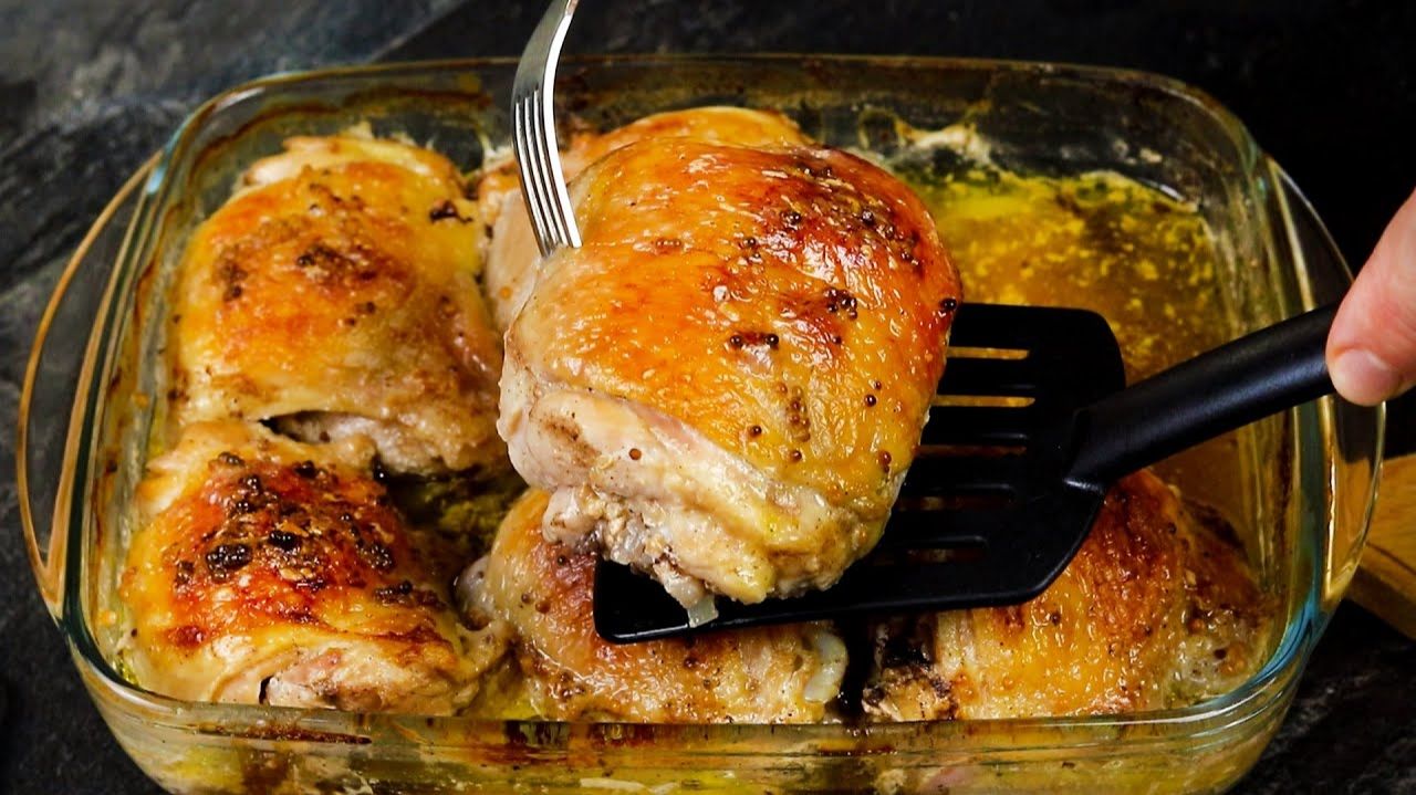Самые СОЧНЫЕ Куриные Бедра В Духовке. Весь секрет в маринаде! РЕЦЕПТ Как приготовить куриные бедра смотреть онлайн