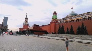 Прогулка по Красной площади и по тропическому уголку в центре Москвы. Август, 2025.