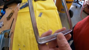 Замена треснувшего экрана Mazda Roadster MX-5 ND