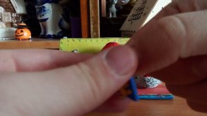 Ужасные шоколадные яйца Буратино с не очень отличной коллекцией. Распаковка и обзор.