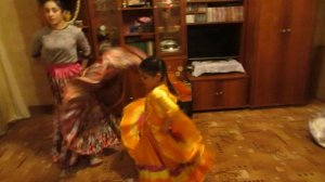 САМАЯ МАЕНЬКАЯ АРТИСТКА В ЦЫГАНСКОМ ТЕАТРЕ  АЛЬМИРА КАРПОВА ! РЕПЕТИЦИЯ !