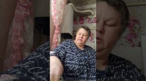 ДОМРАБОТНИЦУ НАНЯТЬ НАДО , НА КУХНЮ!!!