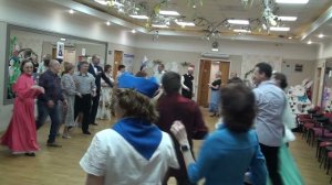 Танец знакомств64