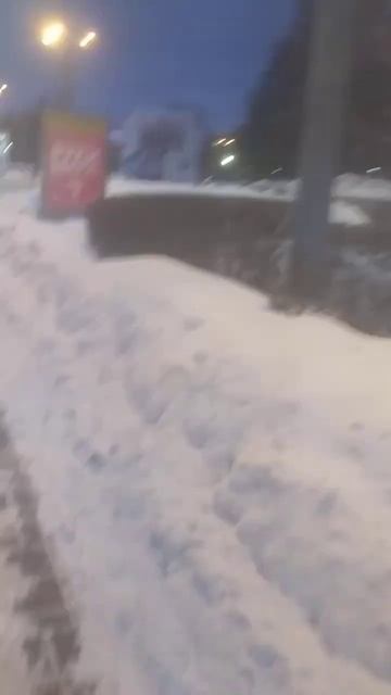 Прогулка в кино с Лизой часть 1 смотреть онлайн