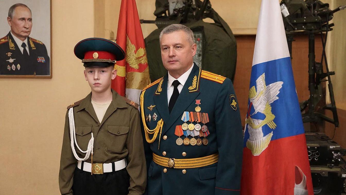 С 23 февраля! Душевное поздравление с Днем защитника Отечества смотреть онлайн