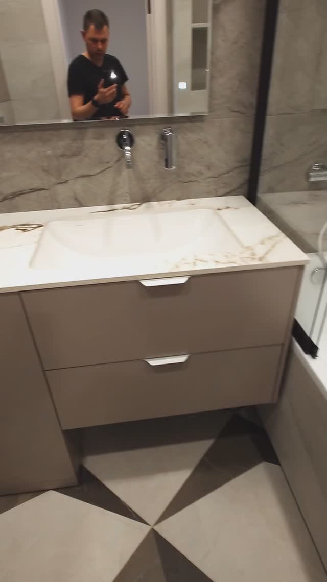 Тумба с раковиной в ванную комнату /Ремонт квартир в Кемерово
