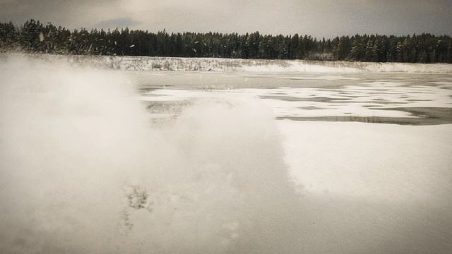 Дикий Big Mustang шестиколесный на покатушке в глубоком снегу оффроуда Crossrc EMO XL2 смотреть онлайн