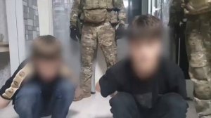 ⚡ДВОЕ ПОДРОСТКОВ ОСУЖДЕНЫ ЗА ДИВЕРСИЮ НА ВОЕННОМ АЭРОДРОМЕ ОМСКА.mp4