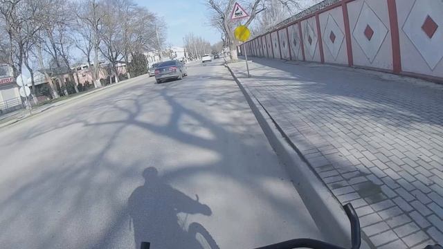 Велосипедная прогулка по городу 22.02. 2026 смотреть онлайн
