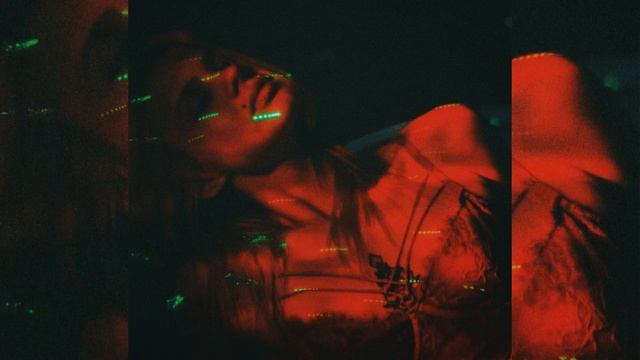 Hahlweg & Wayfie — Eyes On Fire (By DDZ) Hahlweg & Wayfie — Eyes On Fire (By DDZ)