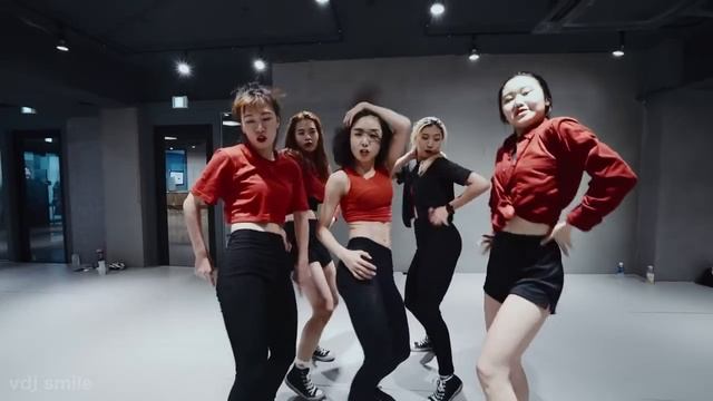 Best Dance ♫ Bass Music ♫ Rhythm is a Dancer (Smile Remix) смотреть онлайн