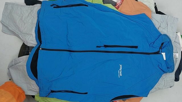 Микс одежды для трекинга и акт. отдыха 