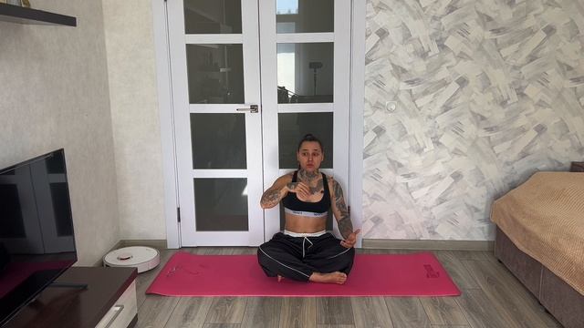 ТЫ КАЧАЕШЬ ПРЕСС НЕ ПРАВИЛЬНО! Я РАССКАЗАЛА СЕРЕТ