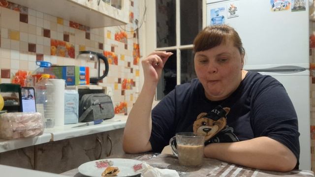 приехали домой нагулялись надо и поесть смотреть онлайн