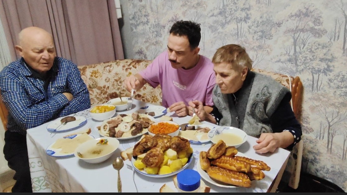 Жизнь в деревне// приехал Гавриил 🎁 // просим прощения 🙏// смотреть онлайн