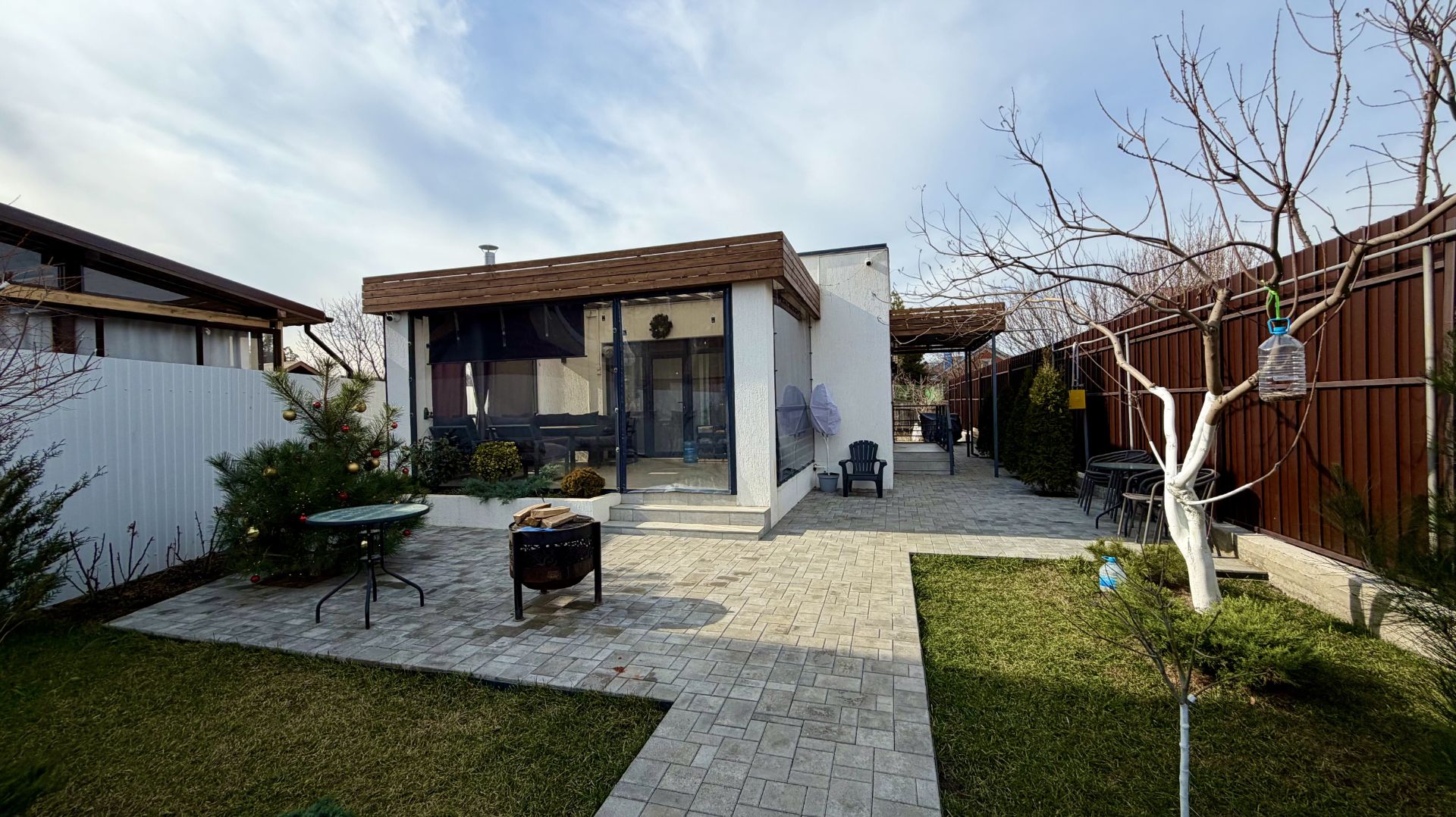 Дом с ремонтом и ГАЗОМ в Краснодаре! смотреть онлайн