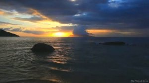 НИКОЛАЙ ГУМИЛЁВ
Милый мальчик, ты так весел, так светла твоя улыбка,
Не проси об этом счастье, отрав