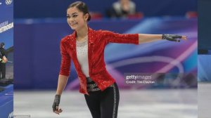 Аделия уже на разминке!Желаем удачи и гладкого льда, всё получится!