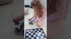 Распаковка с Алисой.mp4