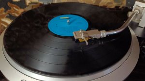 Проба оцифровки песни Kaori Tsuchiya - 紅い糸 (1983) на проигрывателе Victor QL-Y5