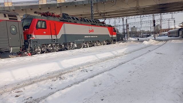 Электровоз ЭП20-15 смотреть онлайн