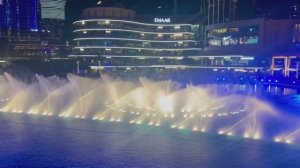 Новый вид на Дубайский фонтан. Шоу на Бурдж Халифа.