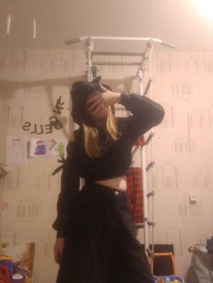 делаю бумажную косметику зелёного цвета 💚