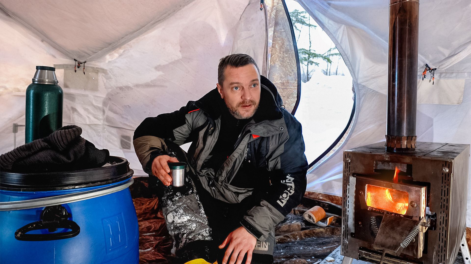 МЕСЯЦ В ТАЙГЕ! ЧТО С БАЗОЙ? ПЕРВАЯ ДОБЫЧА ХИЩНИКА! МОСТА БОЛЬШЕ НЕТ. смотреть онлайн