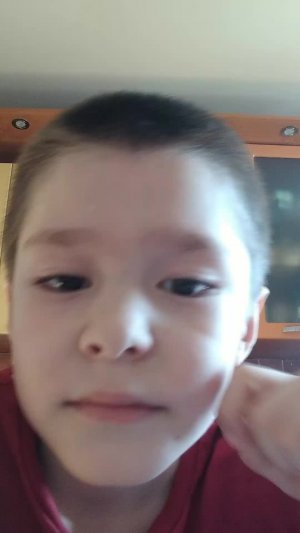 всем привет и сегодня мы будем делать рисовать Круг а потом что-то другое смотреть ролик до конца