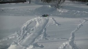 дети зима Зимний день, звонкий смех, и яркая «ватрушка»