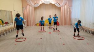 Ритмическая гимнастика с обручами.