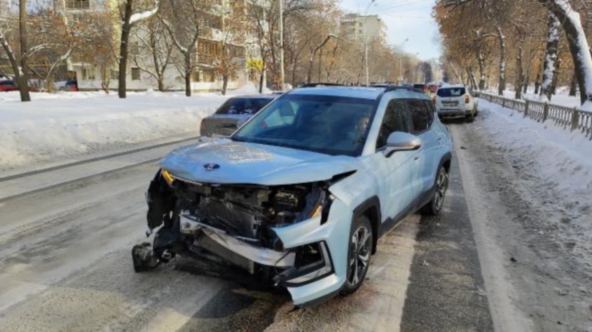 Аварии и ДТП НА ДОРОГАХ — не уступил и получил подборка на видео регистратор смотреть онлайн