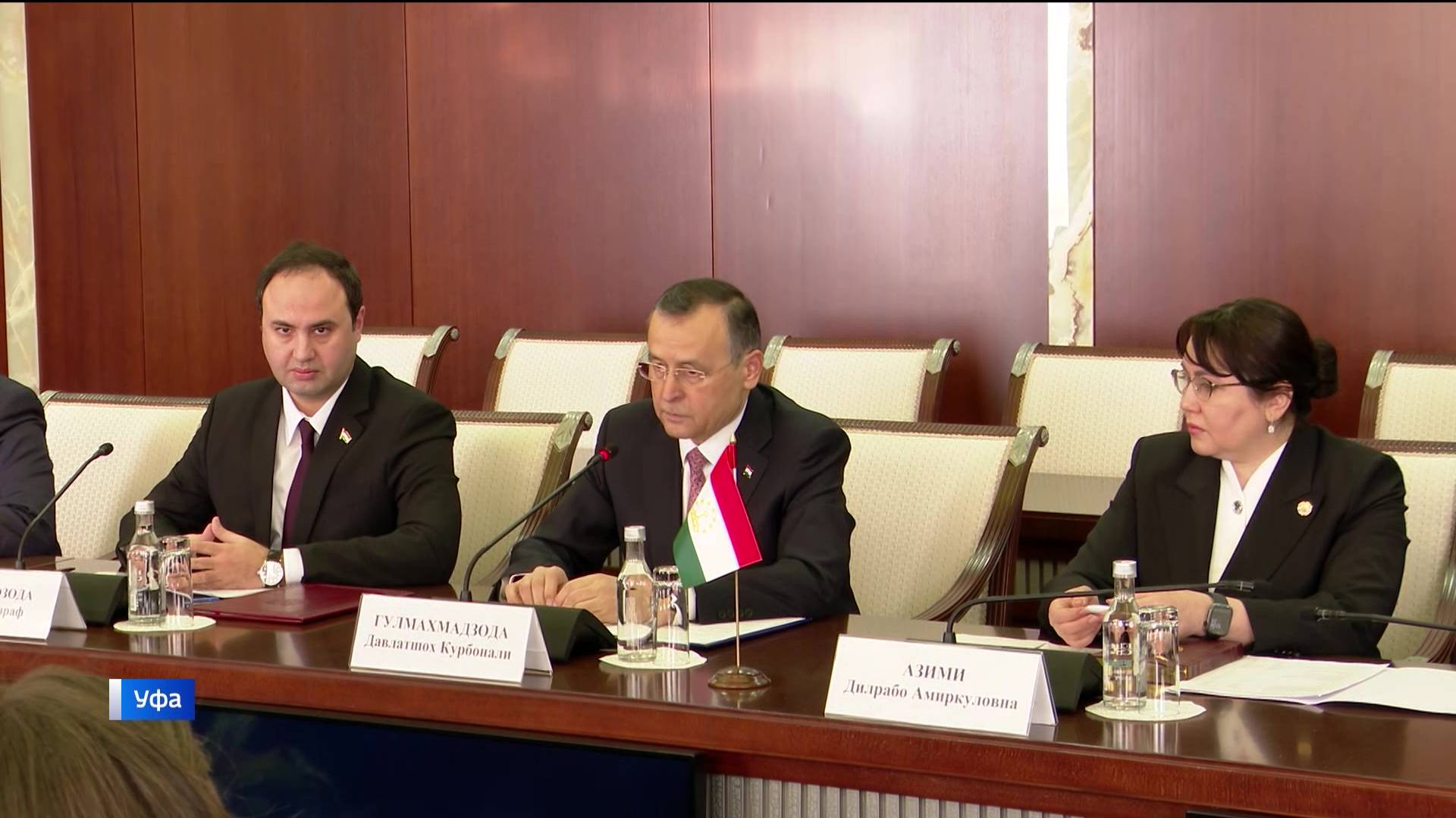 В Уфе Глава Башкортостана Радий Хабиров встретился с официальной делегацией Таджикистана смотреть онлайн