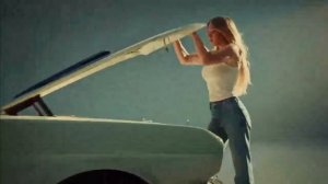 Реклама джинсов с Сидни Суини.