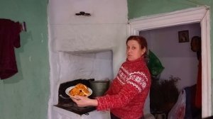 Жизнь в деревне. Сырники да на печи