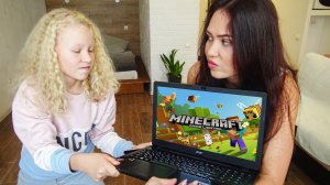 ЗАБИРАЮ КОМПЬЮТЕР У ДЕВОЧКИ ГРИФЕРШИ В РЕАЛЬНОЙ ЖИЗНИ ИЗ-ЗА МАЙНКРАФТ!