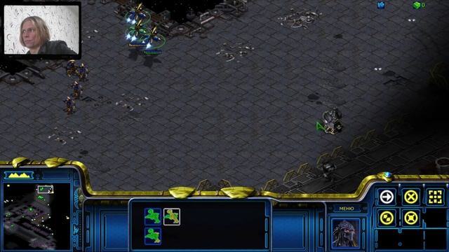 Протоссы 4 вроде. Битва на Браксисе