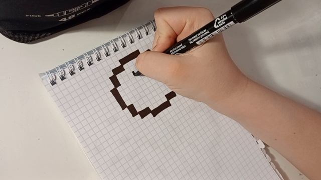 Рисуем пиксельный рисунок пончик по клеточкам смотреть онлайн