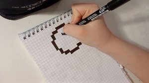 рисуем пиксельный рисунок  пончик по клеточкам