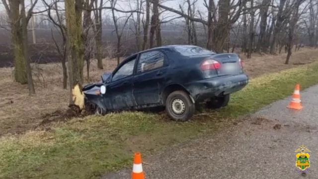Бросил умирать пассажира: водитель скрылся с места ДТП на дороге под Армавиром смотреть онлайн